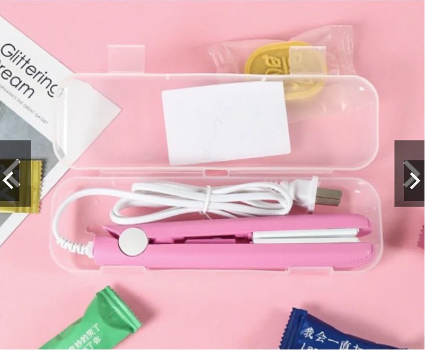 Gold Vatican Mini Hair Straightener – Sleek Styling On the Go