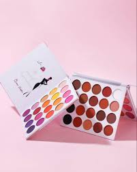 Sylvimak Twinkle Town Illuminating Eye Shadow Palette Shimmer & Matte